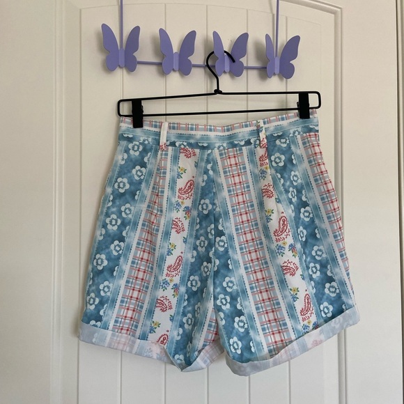 NWOT | Romwe women’s patterned cuffed shorts — small (size 4) - Picture 4 of 6